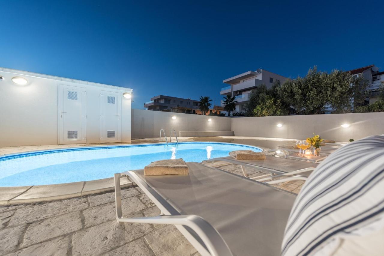 Villa Lena Luxury Apartments Novalja Exterior photo