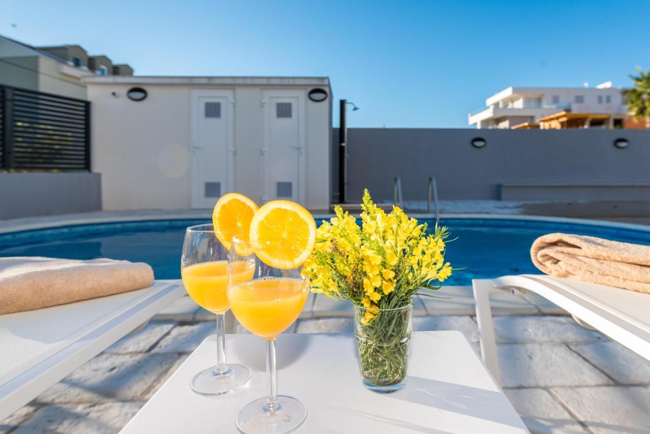 Villa Lena Luxury Apartments Novalja Exterior photo