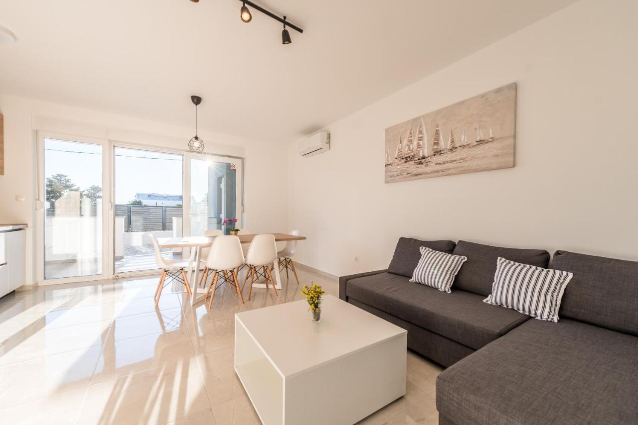 Villa Lena Luxury Apartments Novalja Exterior photo