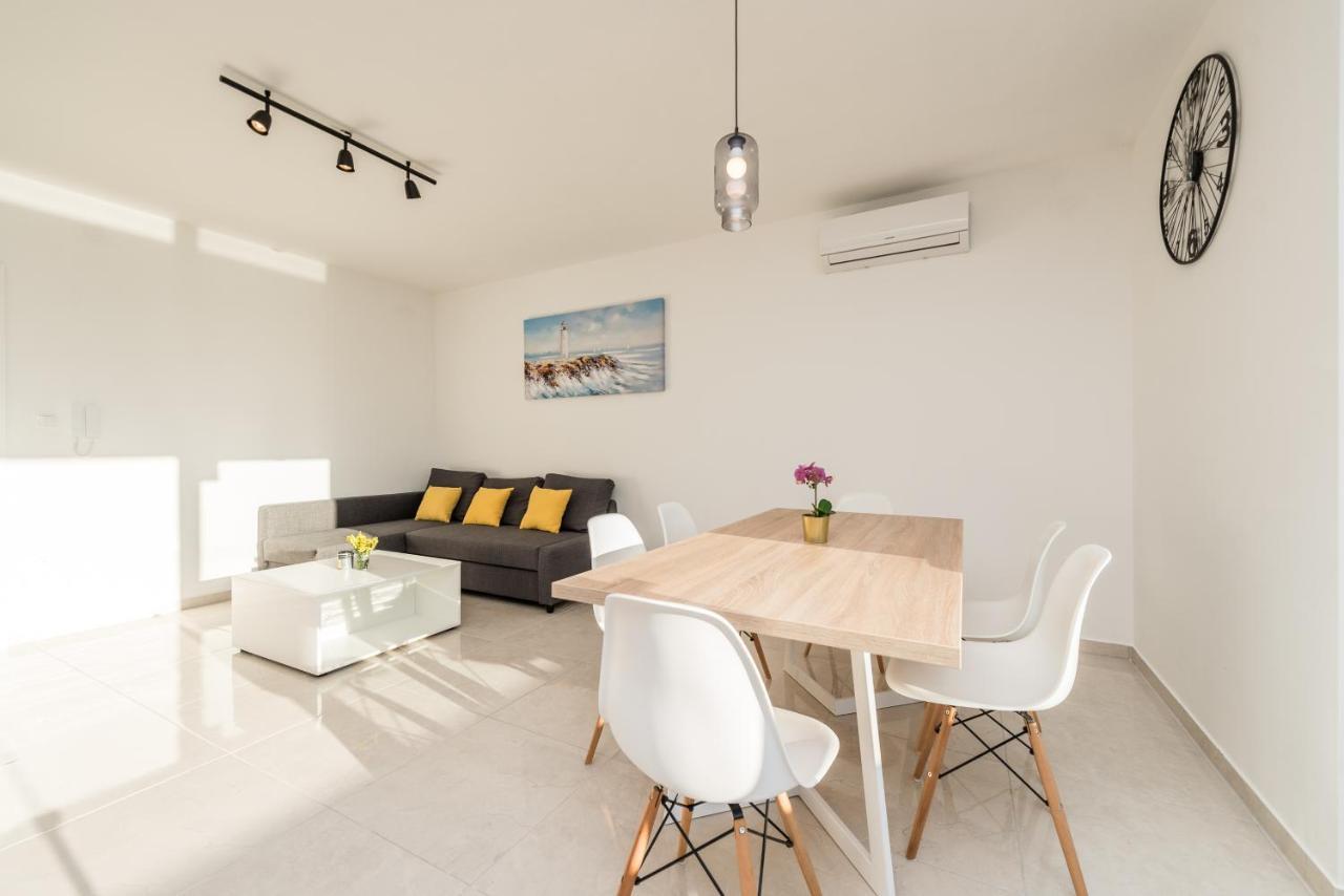 Villa Lena Luxury Apartments Novalja Exterior photo