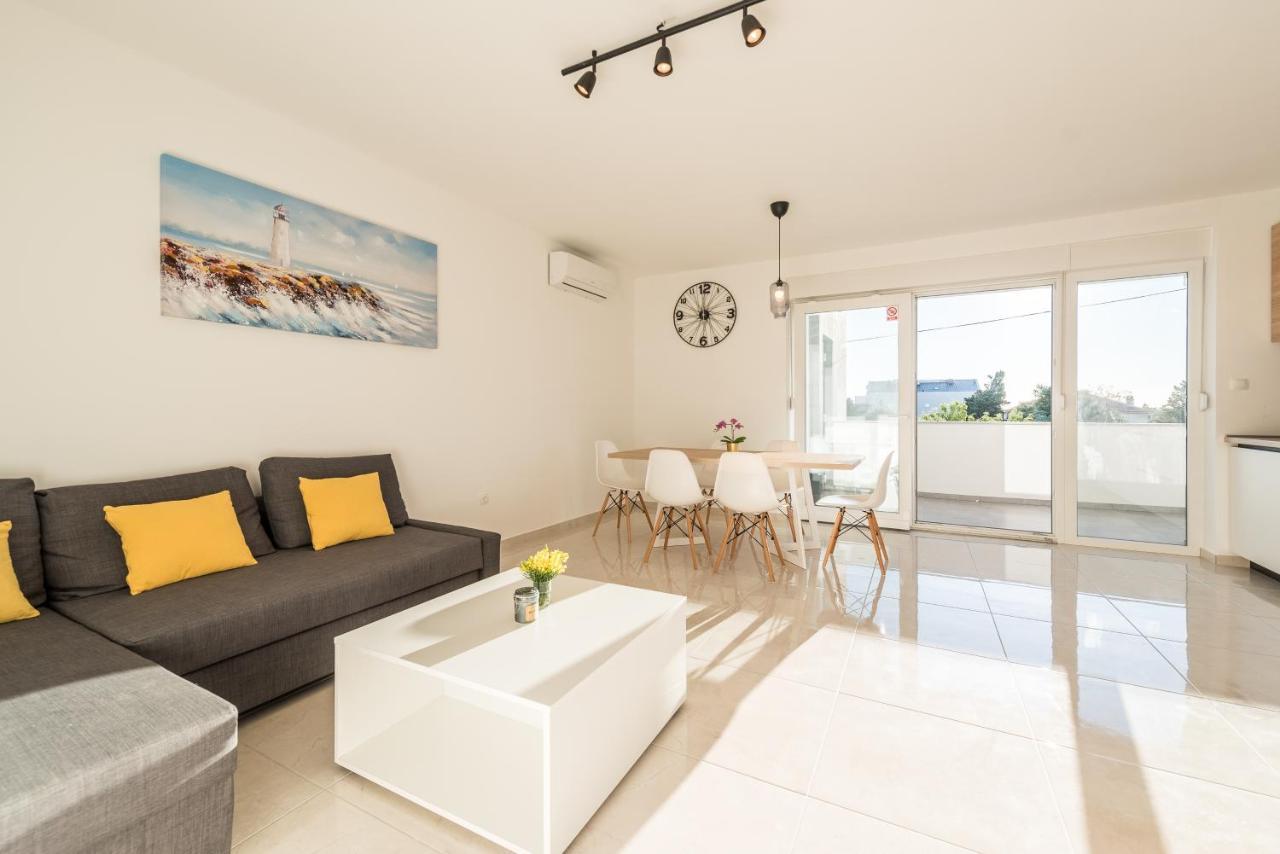 Villa Lena Luxury Apartments Novalja Exterior photo
