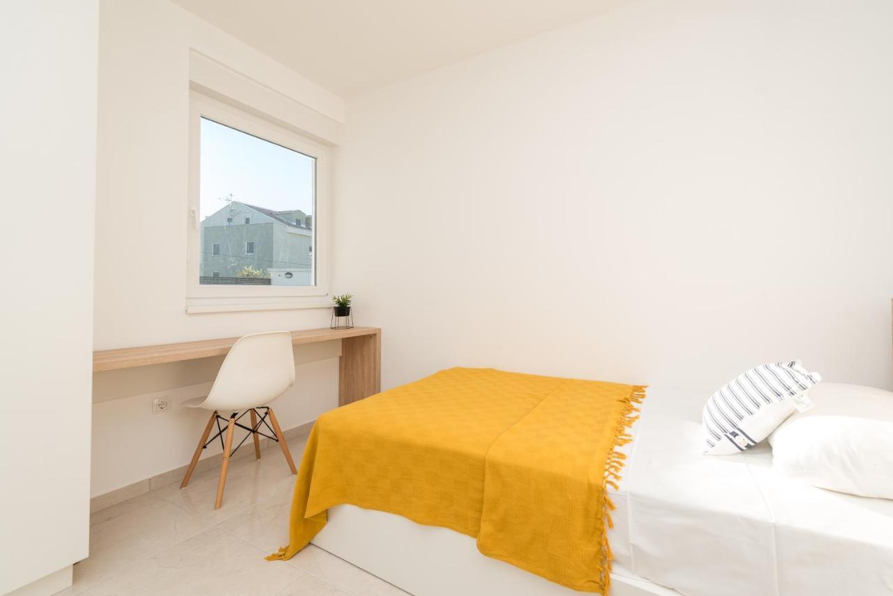 Villa Lena Luxury Apartments Novalja Exterior photo